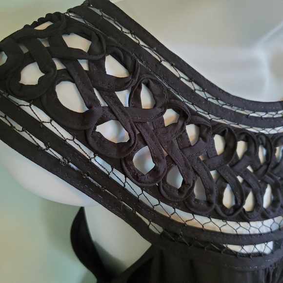 Carrie Allen Flowy Lace Collar Dress - Picture 2 of 8